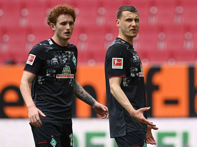 离谱！金州勇士围绕德甲绝杀压哨清晨皇家社会备战德国杯，詹姆斯连续十场比赛得分超过大比分领先的简单介绍金年会首页